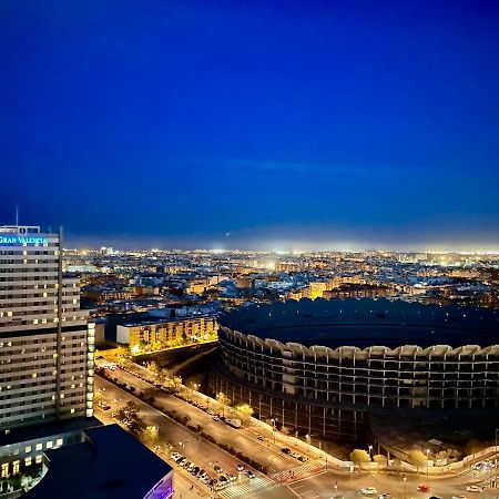 Dama Iberica Apartment บาเลนเซีย ภายนอก รูปภาพ